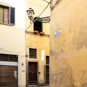 vasari-apartment.it-tuscanyhotel.com/
